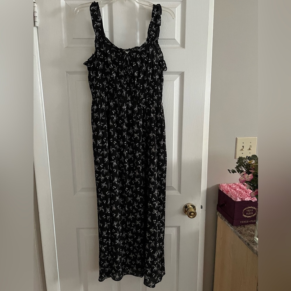 Black Daisy Dress